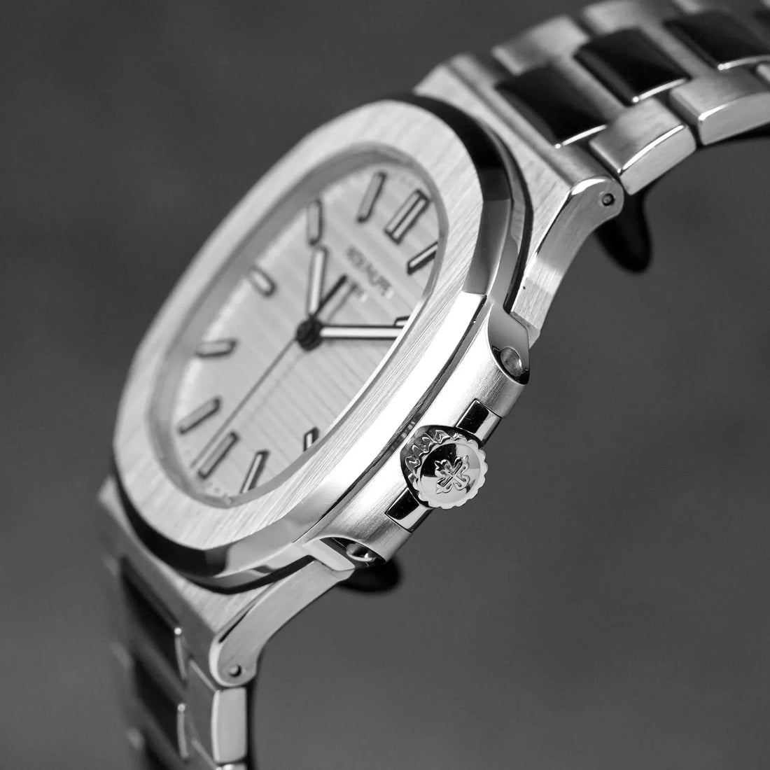 Nautilus 5711/1A-011 with a white dial